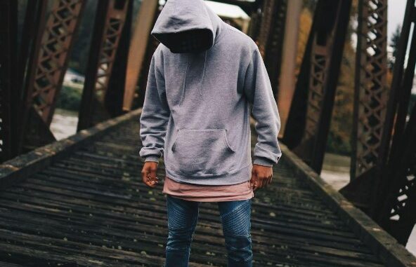 Mies Ajoi Keh 3 Rampilta Ulos